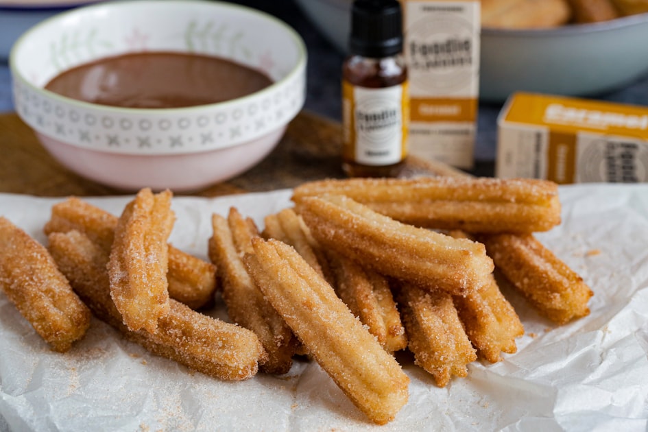 Resep Churros Renyah Saus Cokelat: Camilan Manis Kreasi Si Kecil