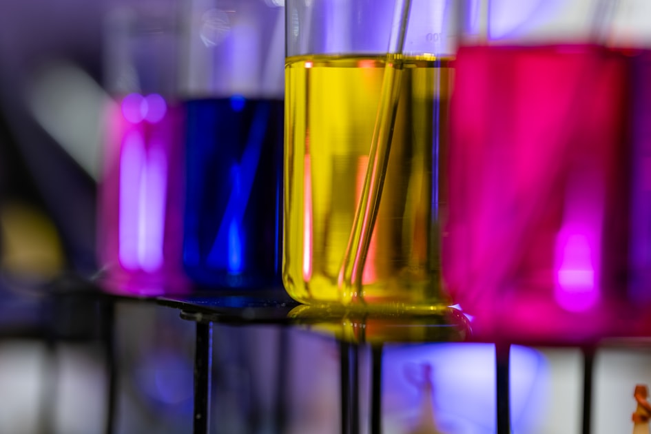 Eksperimen Membuat Pelangi dalam Gelas